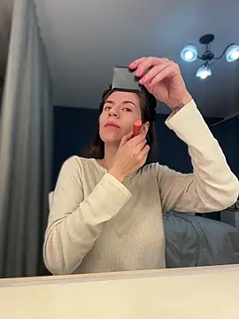 AlyonaX online show from March 31, 6:30 pm