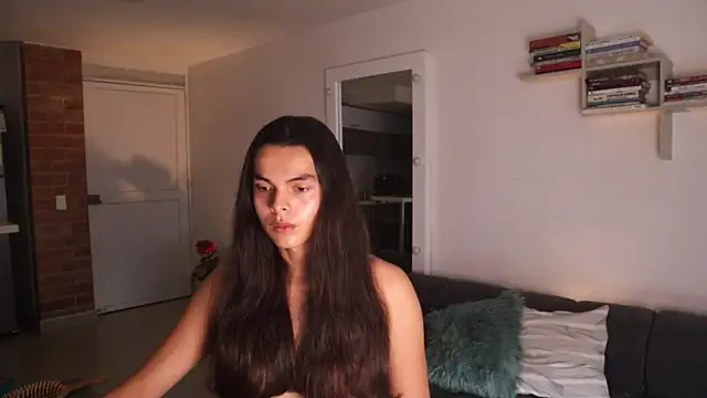  Vahos  online show from January 12, 8:03 pm