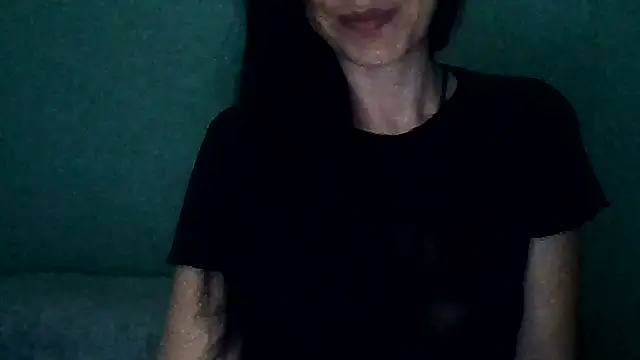 chicacastilla online show from April 5, 6:23 am