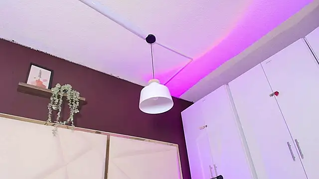 Inndrahot online show from September 30, 3:56 am