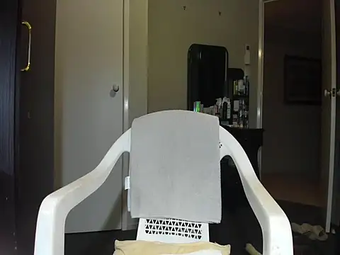 Angelchezcka online show from October 31, 2:10 pm