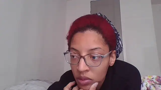 Queen Lavish online show from November 10, 4:13 pm