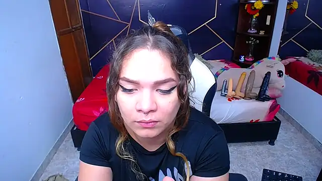 Snapshot of ShantalBlonde chatting on September 12, 1:50 am ShantalBlonde online show from September 12, 1:50 am