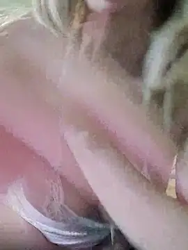 Vivian115 online show from April 8, 5:48 pm