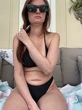 PhotoBabe online show from June 7, 7:43 pm