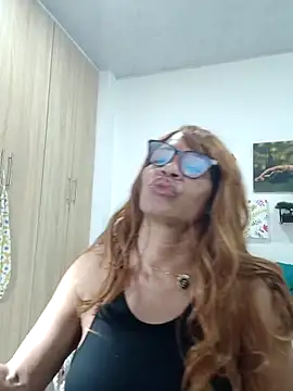 BustyMilf  online show from April 4, 1:21 pm