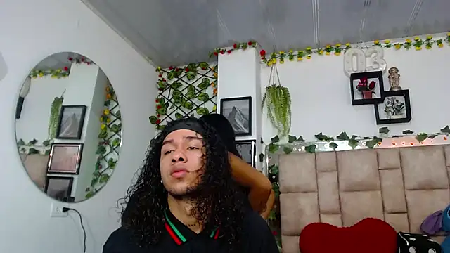 Mollyxdamiam online show from November 11, 10:45 am