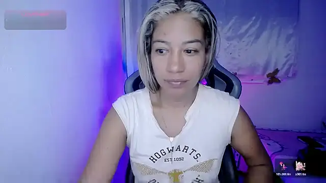 ninatiny online show from November 11, 10:23 am