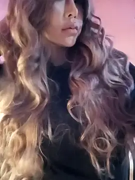 HorneyKitten online show from December 3, 9:00 am