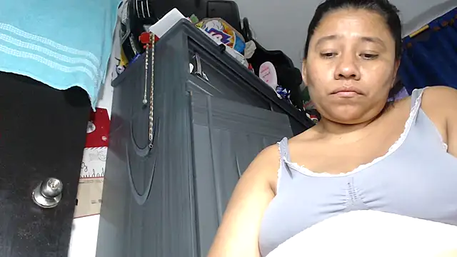 adrixxx38 online show from March 29, 11:15 pm