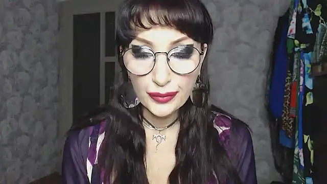 Aziza1 online show from December 20, 9:19 pm