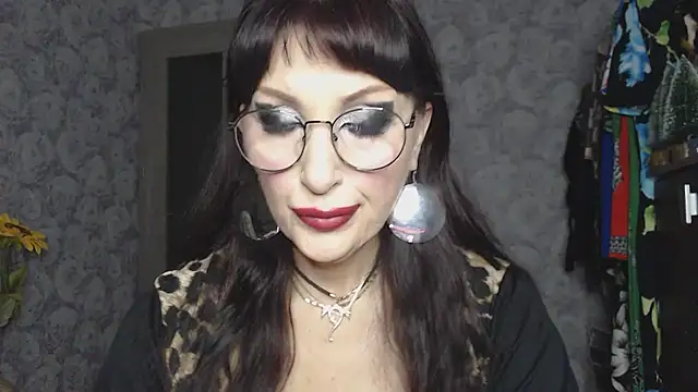 Aziza1 online show from November 17, 5:24 pm