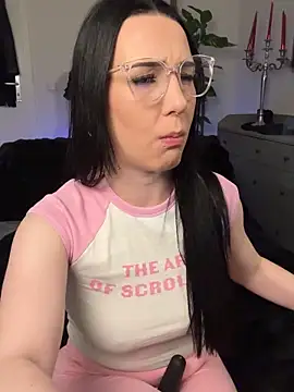 Trixie-Tainted online show from February 6, 9:40 pm