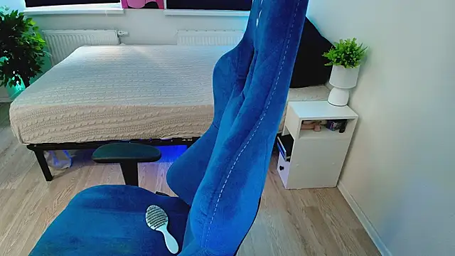 CranberryHot online show from October 9, 6:50 am