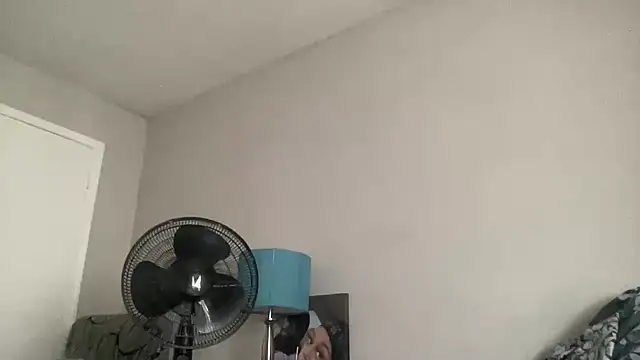 Creamesensation online show from February 28, 4:50 pm