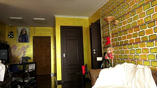 einneuesleben online show from April 3, 1:42 pm