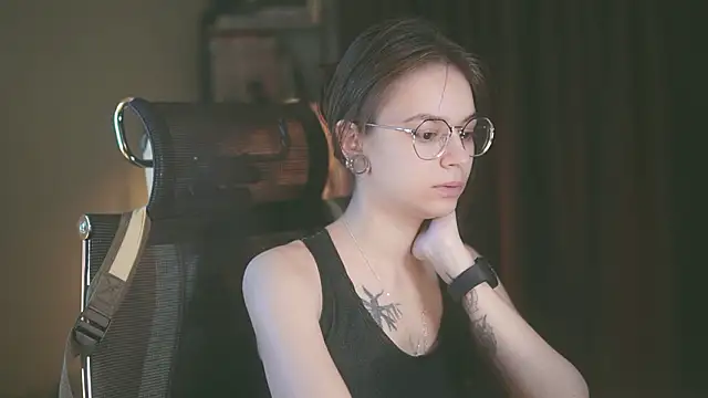 alyssa sweet online show from February 18, 5:17 am