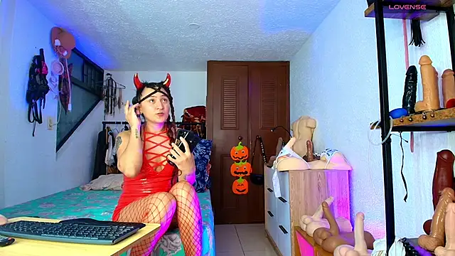 deepthroatlatina online show from October 8, 3:00 am