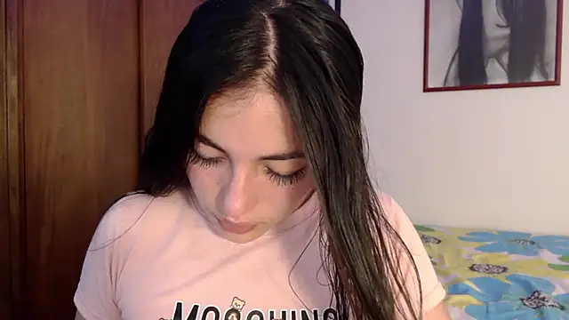 Snapshot of Honey_Aynur20 chatting on September 26, 4:26 pm Honey Aynur20 online show from September 26, 4:26 pm