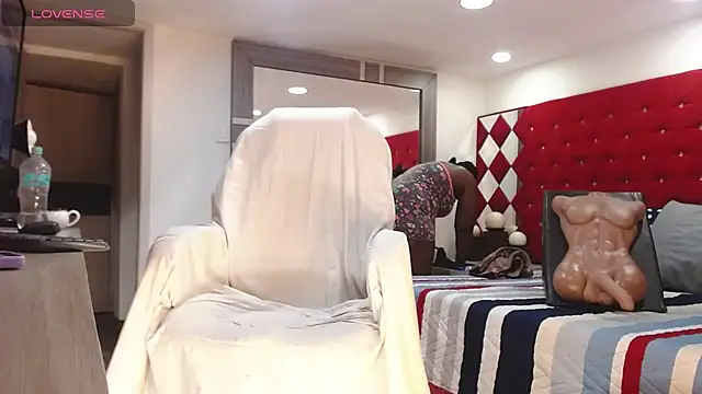 TamyJhonson online show from April 20, 1:47 pm