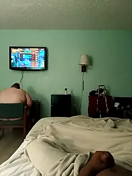 Oowwwii online show from September 25, 6:12 am