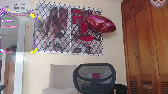 NicoleSantana online show from February 10, 9:40 pm