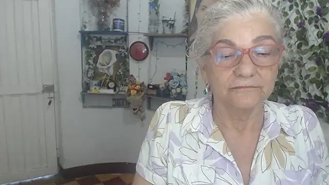 FunnyGrandma online show from March 16, 10:57 pm