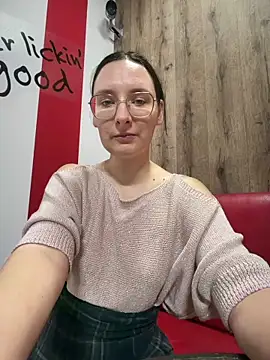 The Snowwhitee online show from March 8, 9:13 am