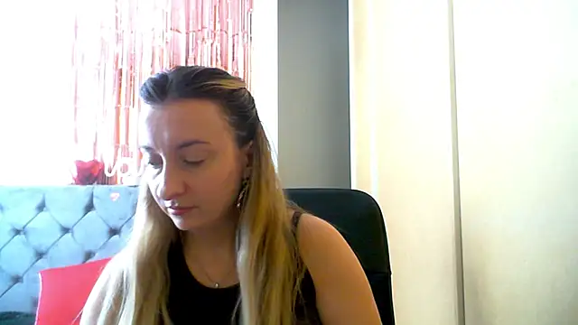 SusanCurt online show from March 10, 10:41 am