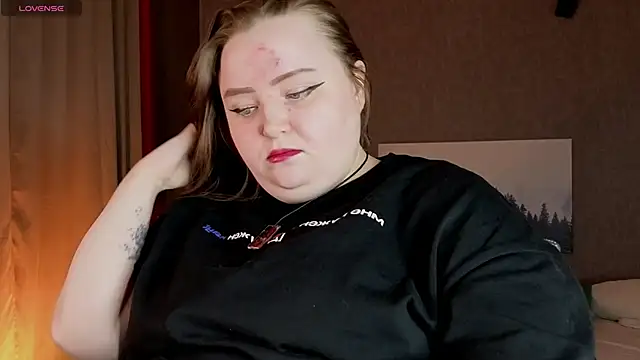 EMMA  CONNOR online show from November 3, 7:12 am