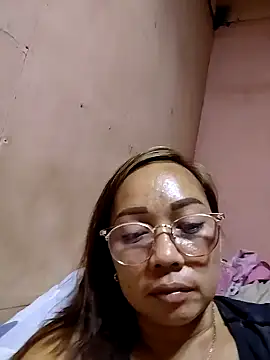 Snapshot of asianwet4u chatting on September 17, 2:37 pm asianwet4u online show from September 17, 2:37 pm