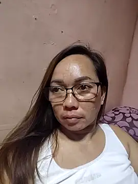 asianwet4u online show from April 6, 4:52 pm