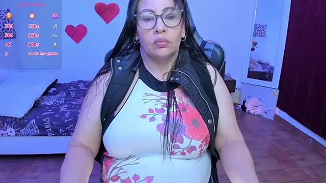 esmeralda milf online show from March 23, 8:26 pm