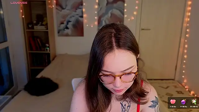 MilenaSaint online show from April 6, 4:01 am