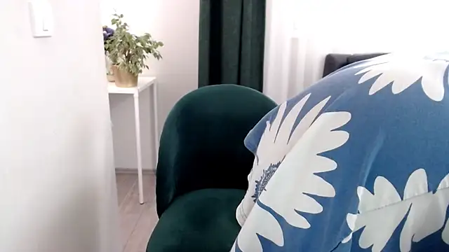 Snapshot of SofiaLenis chatting on September 22, 1:31 pm SofiaLenis online show from September 22, 1:31 pm