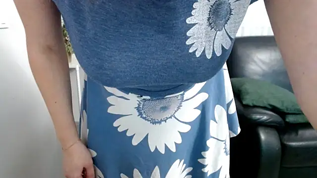 Snapshot of SofiaLenis chatting on October 1, 12:32 pm SofiaLenis online show from October 1, 12:32 pm