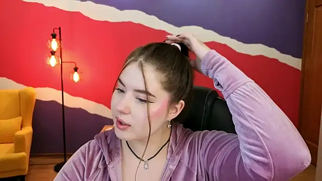 NicoleFoxery online show from September 18, 3:27 am