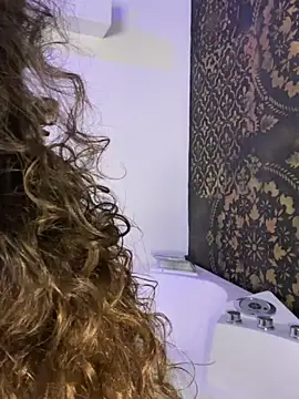 Marilyn La Rose online show from February 6, 9:40 pm