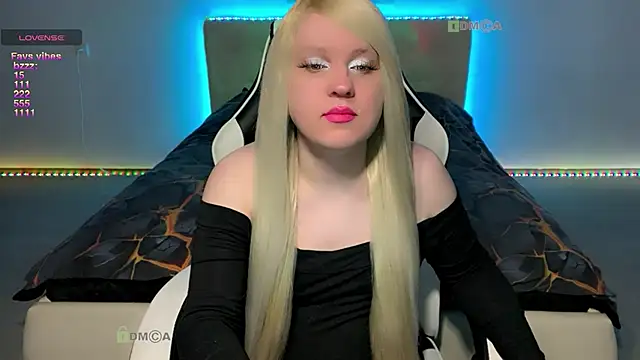 camsmiley online show from February 12, 11:39 pm