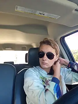 Snapshot of AsiaGoesPro chatting on October 26, 2:01 pm AsiaGoesPro online show from October 26, 2:01 pm