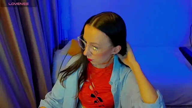 CurlySteph online show from March 17, 7:51 pm