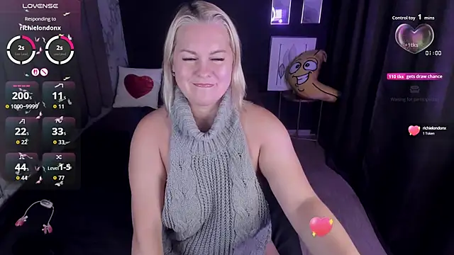 Snapshot of YolandaKiss chatting on September 26, 8:28 pm YolandaKiss online show from September 26, 8:28 pm