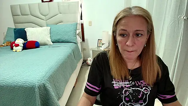 Naty Stone online show from July 1, 8:41 pm