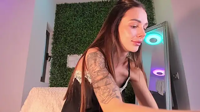 realhotfallingdevil online show from June 21, 6:06 am