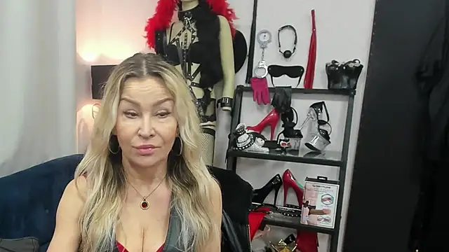 crystaLUX online show from February 12, 5:53 am