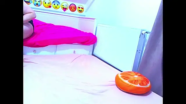 evehotty online show from March 5, 8:37 pm