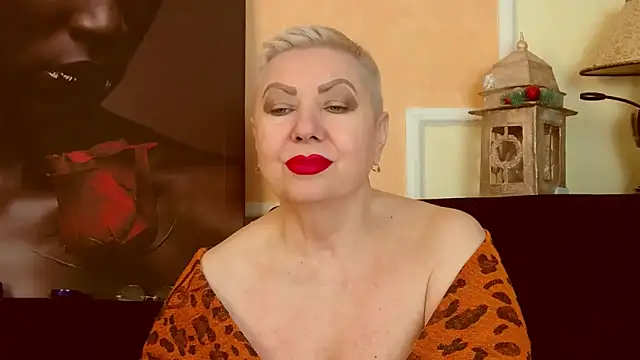 LadyPosh online show from April 22, 11:46 pm