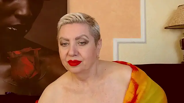 LadyPosh online show from September 16, 8:50 pm