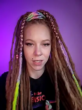 LucidLucy online show from April 12, 5:27 pm