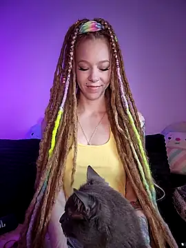 LucidLucy online show from April 15, 3:56 pm